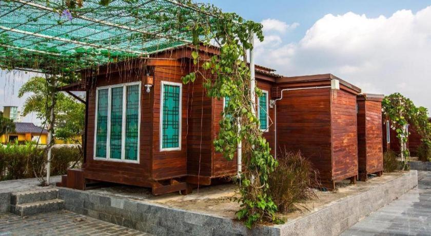 Prew Lom Chom Nam Resort Ban Phan Sadet Nok Exterior foto