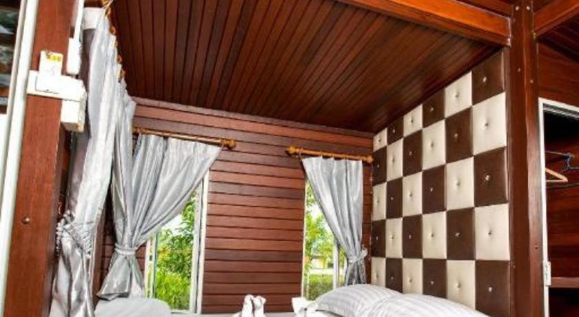Prew Lom Chom Nam Resort Ban Phan Sadet Nok Exterior foto