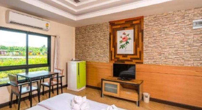 Prew Lom Chom Nam Resort Ban Phan Sadet Nok Exterior foto