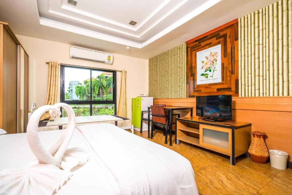 Prew Lom Chom Nam Resort Ban Phan Sadet Nok Exterior foto