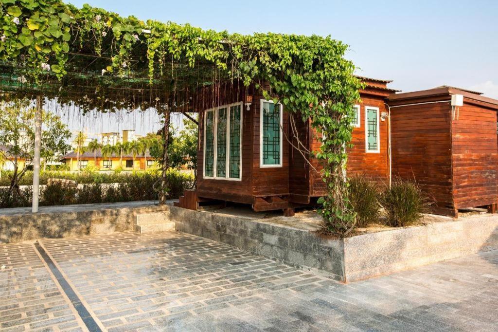 Prew Lom Chom Nam Resort Ban Phan Sadet Nok Exterior foto