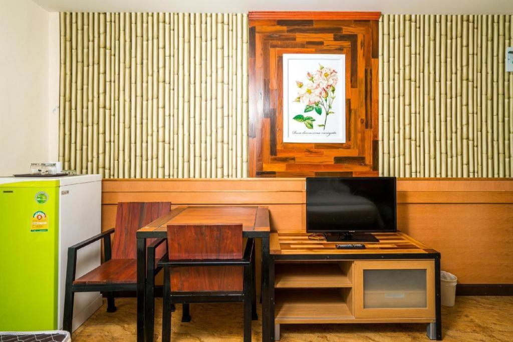 Prew Lom Chom Nam Resort Ban Phan Sadet Nok Exterior foto